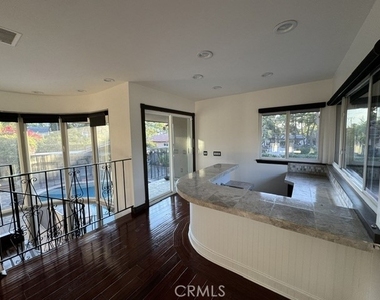2840 Hudson Avenue - Photo Thumbnail 34