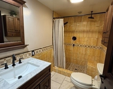 2840 Hudson Avenue - Photo Thumbnail 7