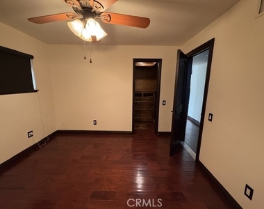 2840 Hudson Avenue - Photo Thumbnail 12