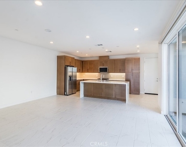75150 Aldrich Drive - Photo Thumbnail 8