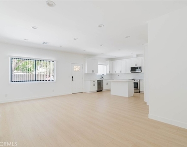 7746 Shadyspring Place - Photo Thumbnail 5