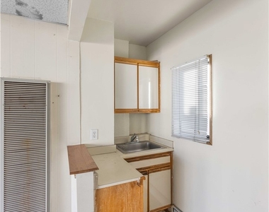 1207 Graynold - Photo Thumbnail 31