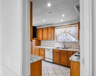 1207 Graynold - Photo Thumbnail 14