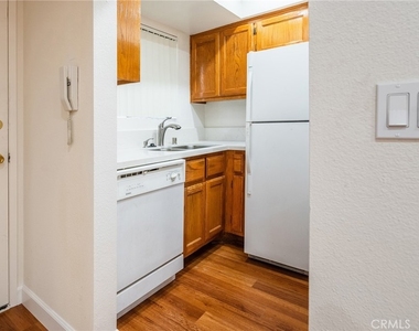 367 Salem Street - Photo Thumbnail 9
