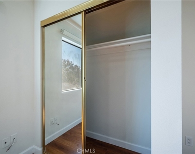 367 Salem Street - Photo Thumbnail 14