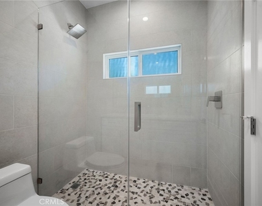 11626 Weddington Street - Photo Thumbnail 15