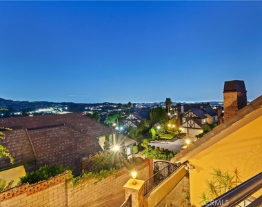 823 Moorside - Photo Thumbnail 40