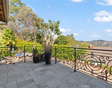 823 Moorside - Photo Thumbnail 20