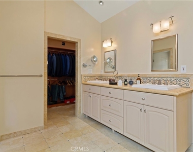 823 Moorside - Photo Thumbnail 34