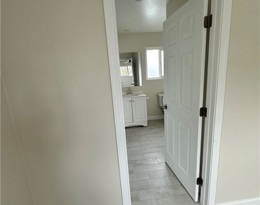 124 E 10th - Photo Thumbnail 7