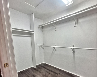 9134 Lemoran Avenue - Photo Thumbnail 3
