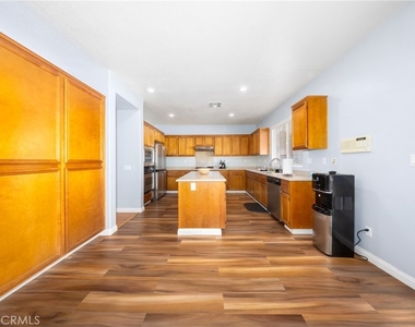 26670 Opal St - Photo Thumbnail 14