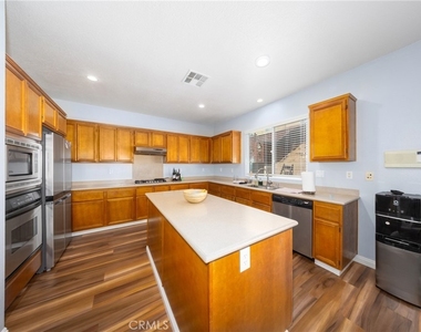 26670 Opal St - Photo Thumbnail 15