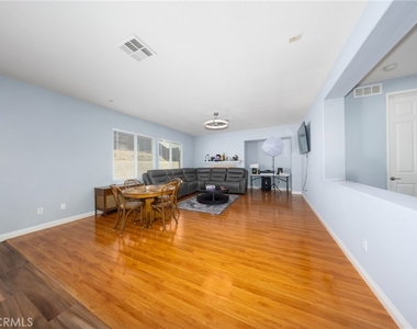 26670 Opal St - Photo Thumbnail 19