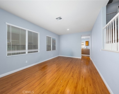 26670 Opal St - Photo Thumbnail 9