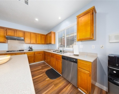 26670 Opal St - Photo Thumbnail 17