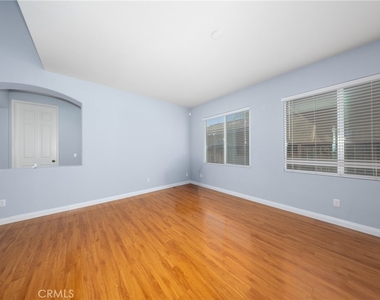 26670 Opal St - Photo Thumbnail 10