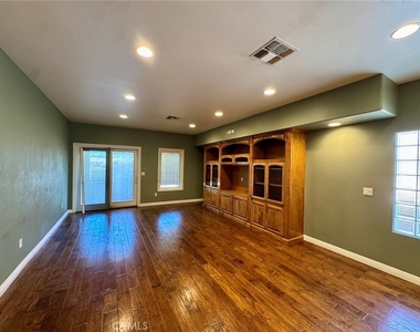 13880 Evergreen Lane - Photo Thumbnail 11