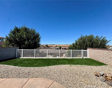 13880 Evergreen Lane - Photo Thumbnail 26