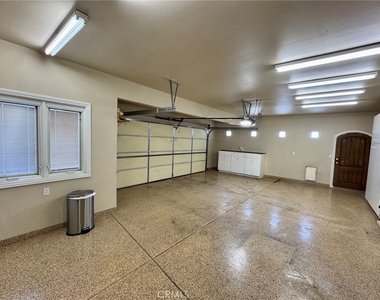 13880 Evergreen Lane - Photo Thumbnail 24