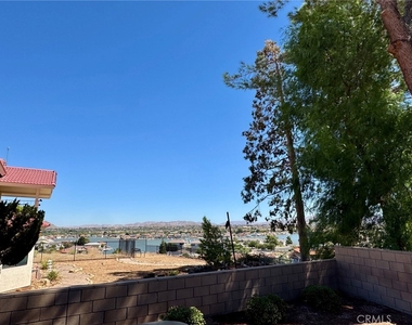 18015 Wildwood Drive - Photo Thumbnail 26