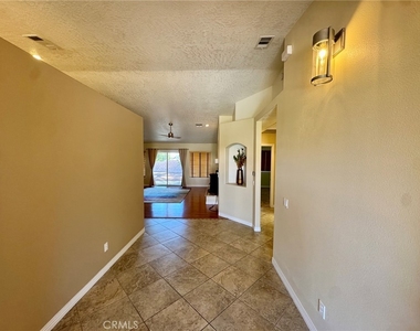 18015 Wildwood Drive - Photo Thumbnail 4