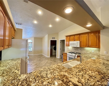 18015 Wildwood Drive - Photo Thumbnail 14