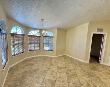 18015 Wildwood Drive - Photo Thumbnail 5