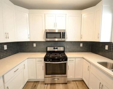 134 E 104th - Photo Thumbnail 1