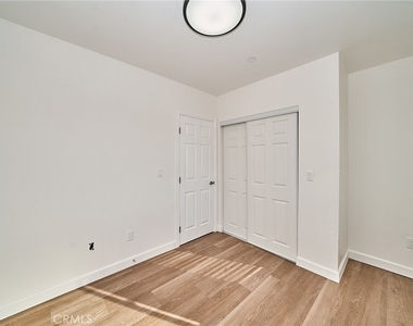 3259 Evelyn - Photo Thumbnail 12