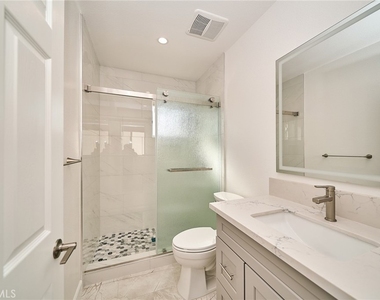 3259 Evelyn - Photo Thumbnail 8