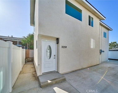 3259 Evelyn - Photo Thumbnail 15
