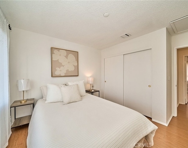 1417 S Marguerita - Photo Thumbnail 29