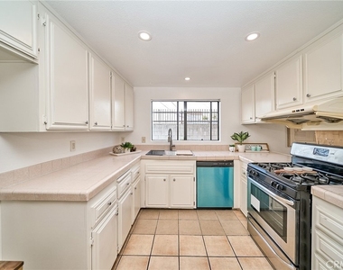 1417 S Marguerita - Photo Thumbnail 8