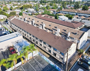 1417 S Marguerita - Photo Thumbnail 48