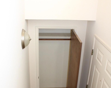5619 Madison Ave - Photo Thumbnail 22