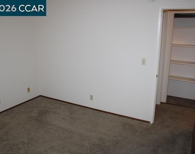 5619 Madison Ave - Photo Thumbnail 13