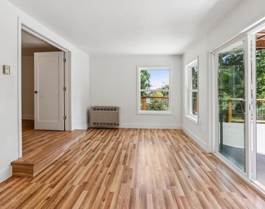 3625 Madrone Dr - Photo Thumbnail 6