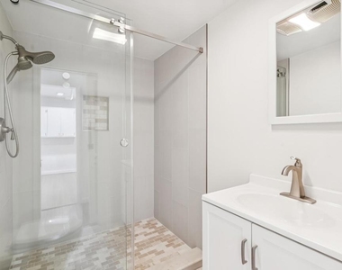 3625 Madrone Dr - Photo Thumbnail 17
