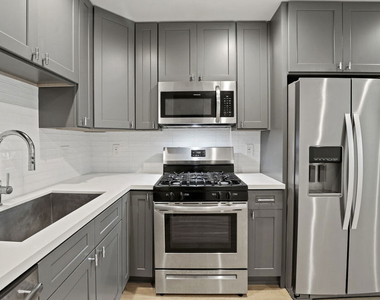 3314 S Mentone Avenue - Photo Thumbnail 1