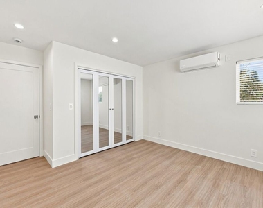 20212 W Gault Street - Photo Thumbnail 24