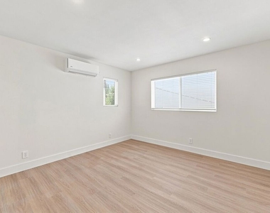 20212 W Gault Street - Photo Thumbnail 23