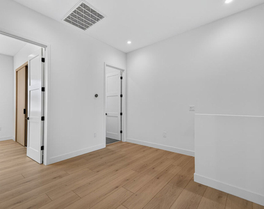 2424 N Council Street - Photo Thumbnail 20