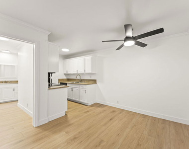 2901 4th Street - Photo Thumbnail 4