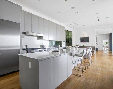 1517 Oriole Lane - Photo Thumbnail 7