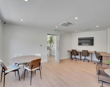 14419 Riverside Drive - Photo Thumbnail 27