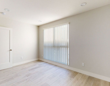307 Rosemont Avenue - Photo Thumbnail 18