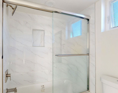 307 Rosemont Avenue - Photo Thumbnail 15