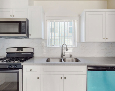 307 Rosemont Avenue - Photo Thumbnail 3