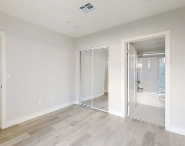 307 Rosemont Avenue - Photo Thumbnail 11